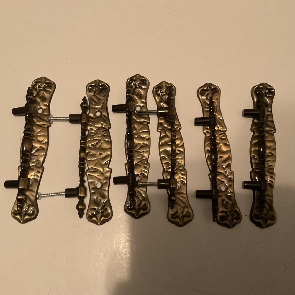 6 matching vintage Amerock pull handles from the 70’s, restoration projects.